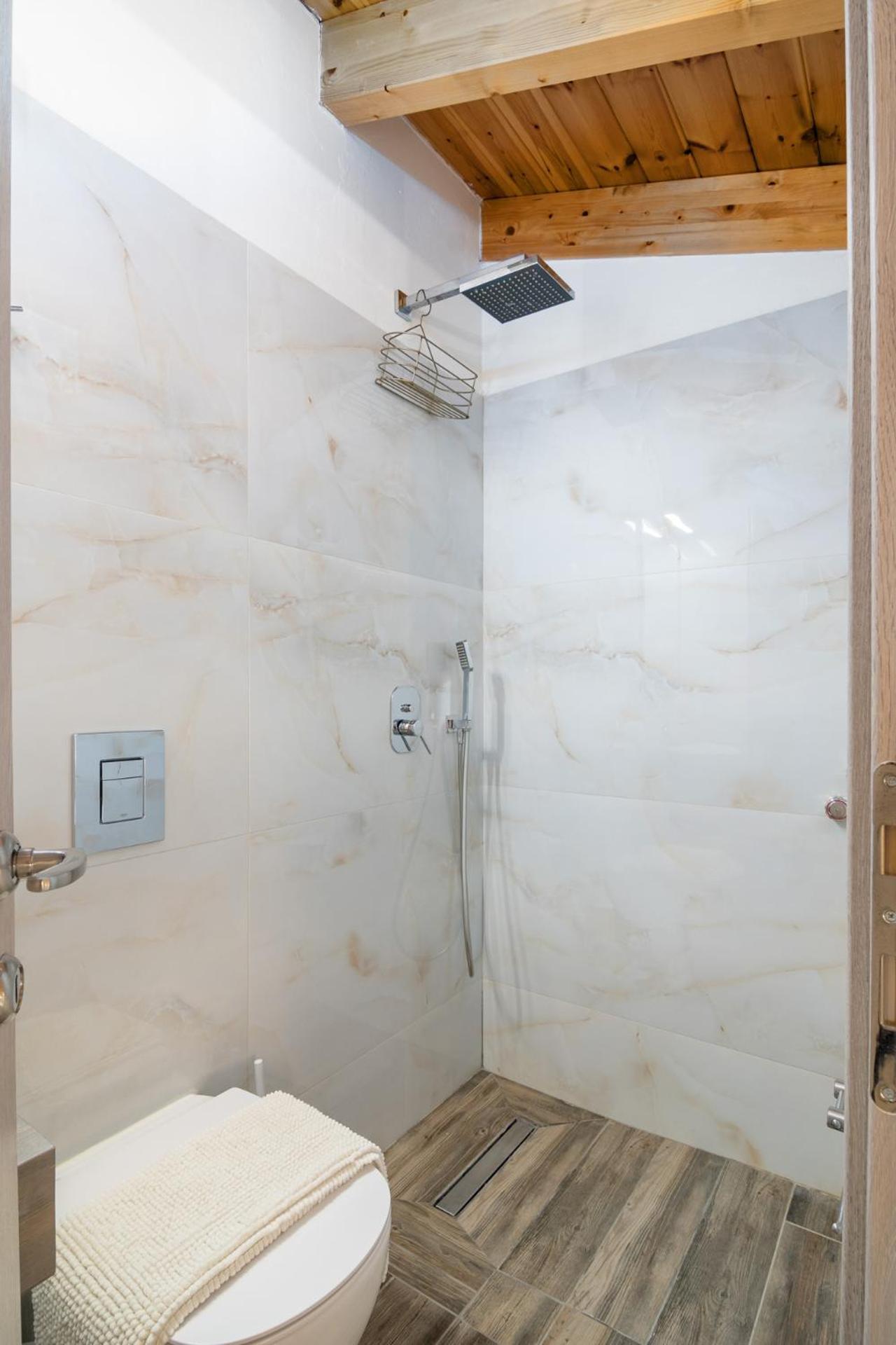 Windrose Apartments - Shared Pool Ípszosz Kültér fotó